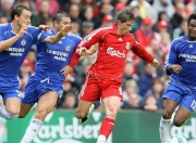 开云-维尼修斯闪电两击，塞维利亚客场擒获雷鬼雄鹰