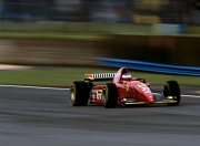 开云sport-弯道超车与禁区锁死，一场跨界冠军之争