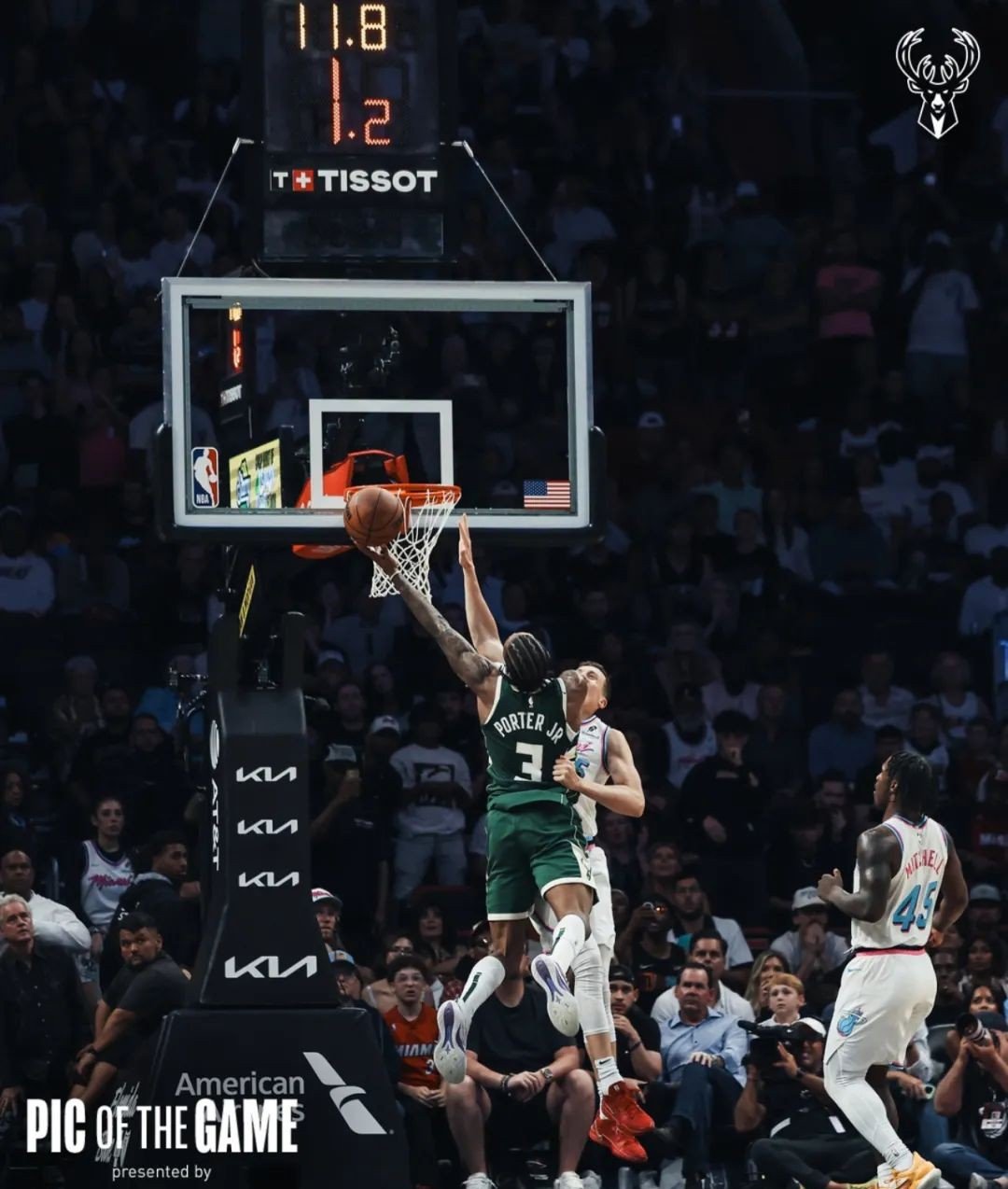 雄鹿锋线连环进攻，胜出灰熊冲击总冠军的简单介绍