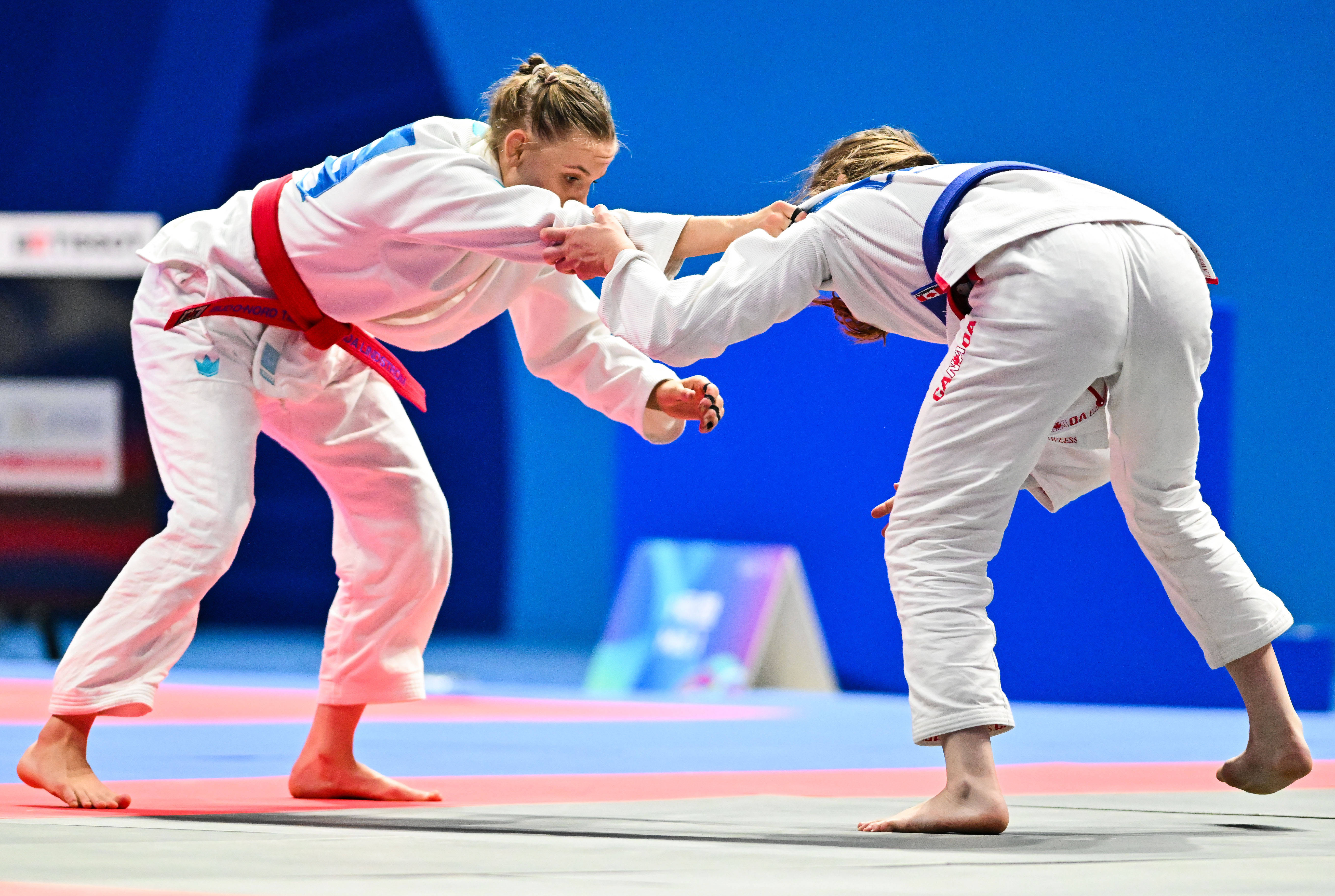 瑞典击剑选手奋力拼搏，霸气夺得个人赛金牌！