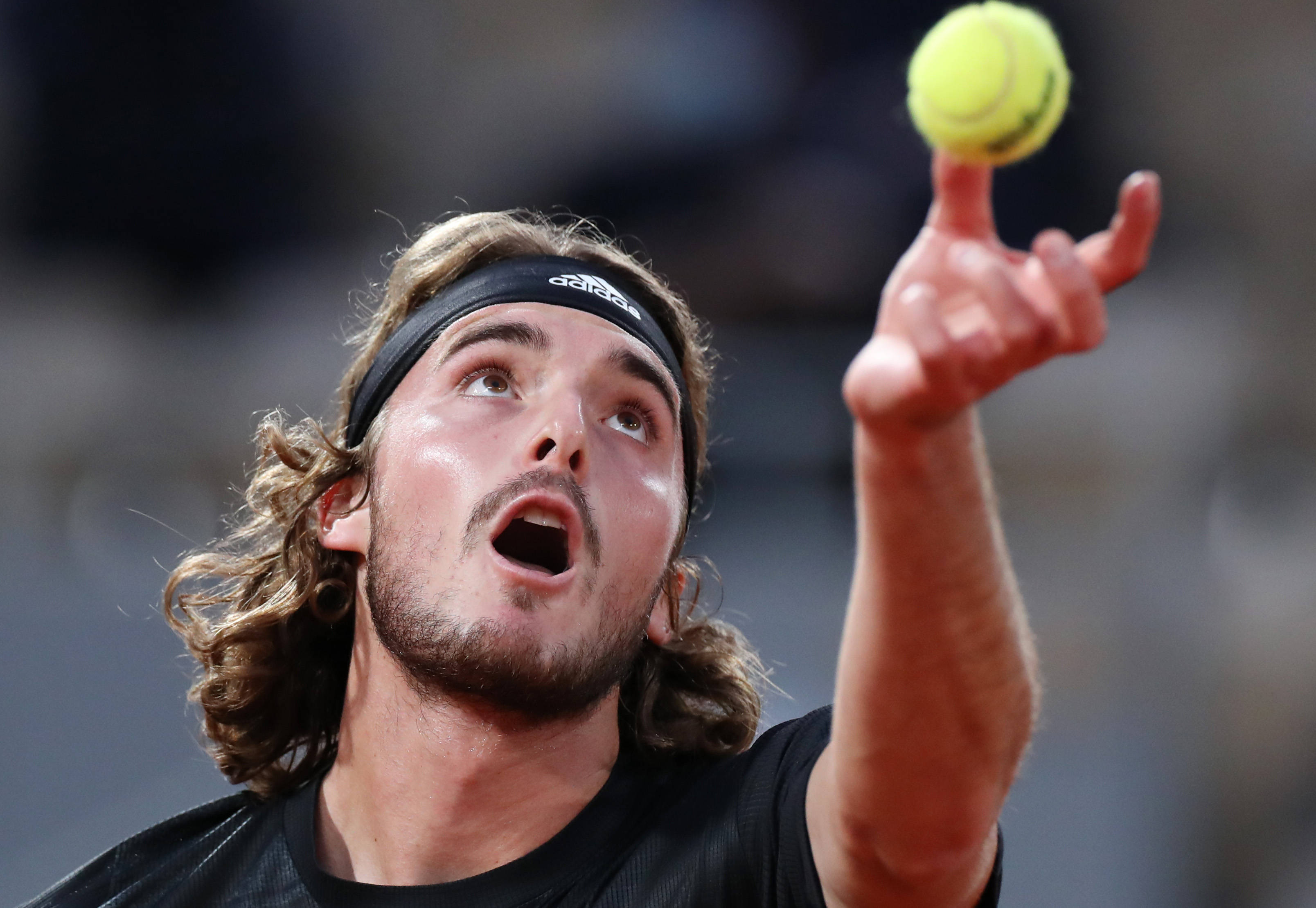 包含世界网球队轻取欧洲网球队,西西帕斯关键制胜的词条 包含世界网球队轻取欧洲网球队,西西帕斯关键制胜的词条