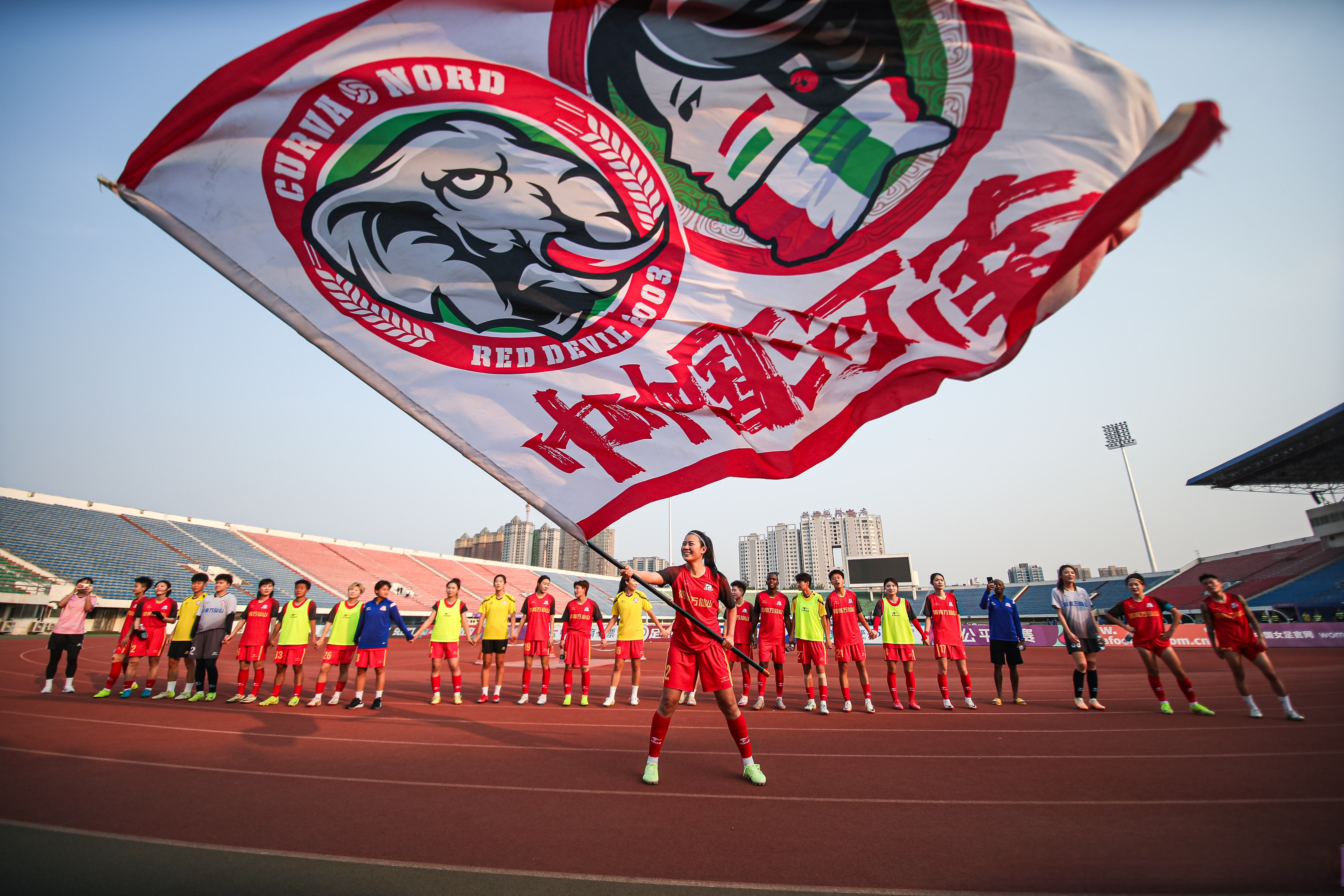 南特队攻守平衡发挥，坚守法甲保级希望