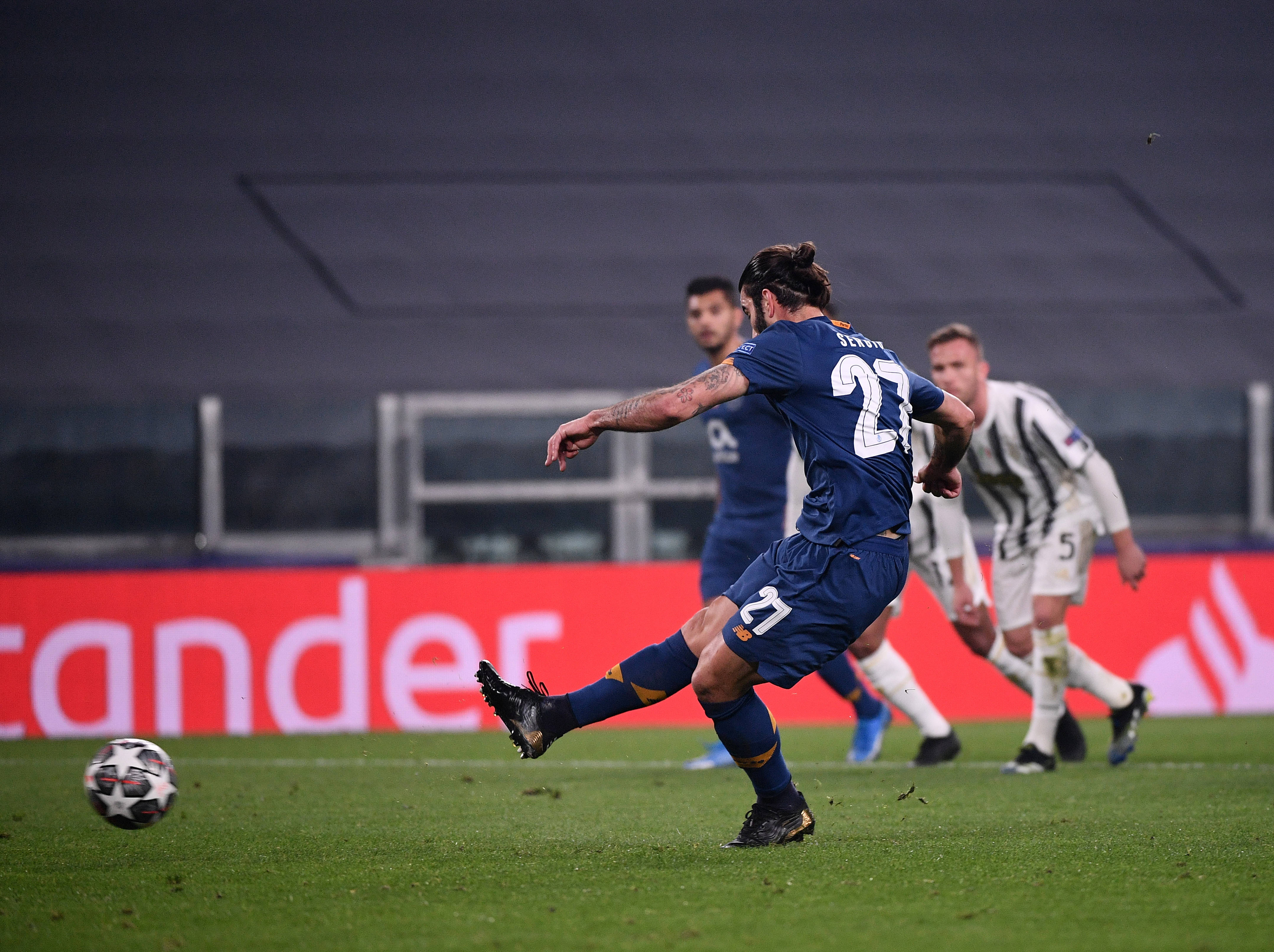 罗马力克波尔图，成功晋级八强