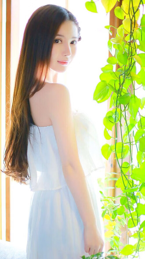 金色狂潮吞没标靶中心，勇士三分如雨打穿森林狼，挺进总决赛